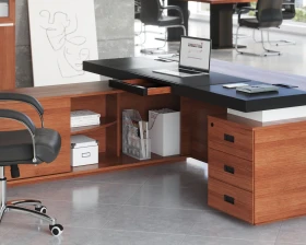 Кабинет руководителя Ливерпуль / Liverpool images